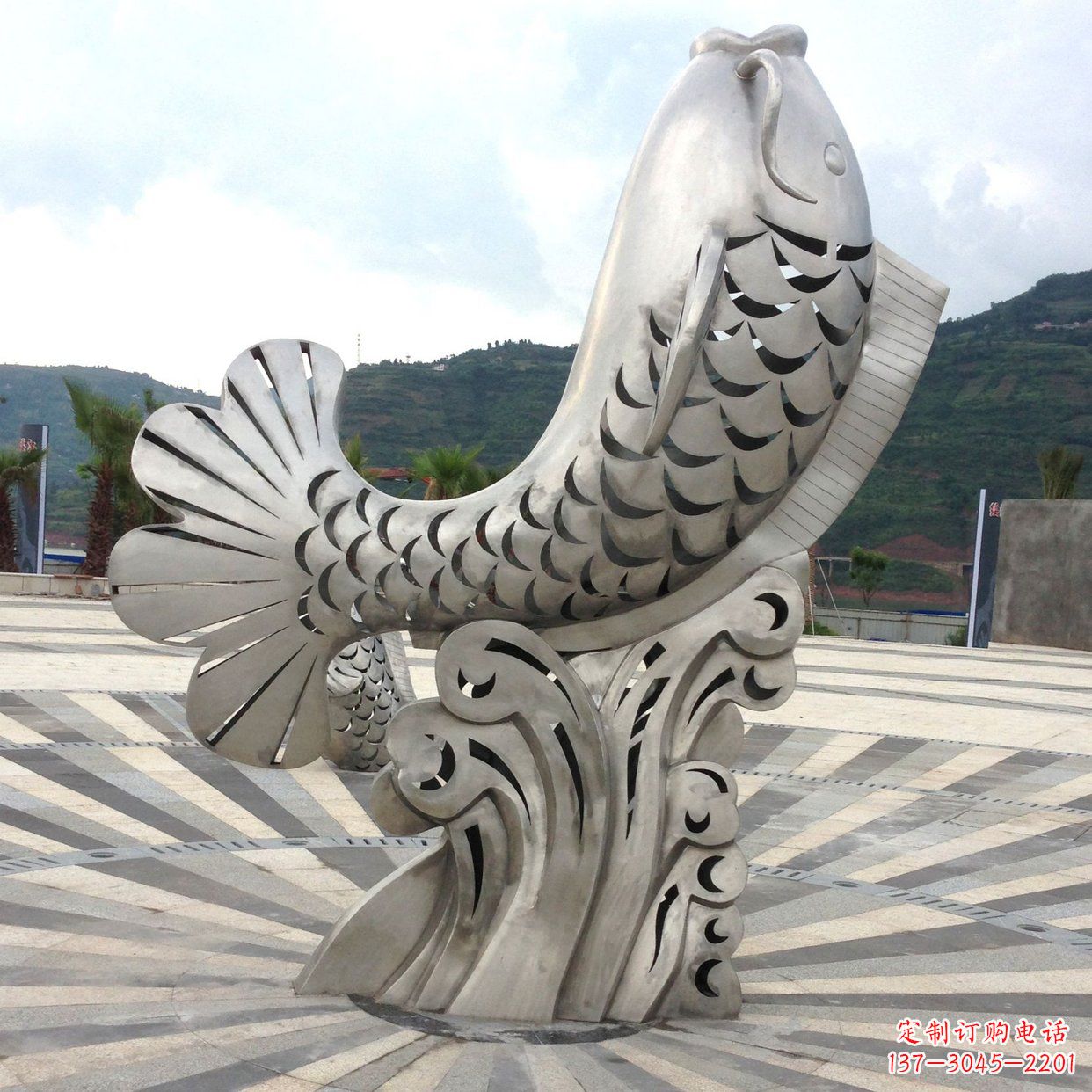 岳阳不锈钢“鱼”园林水景喷泉动物景观雕塑