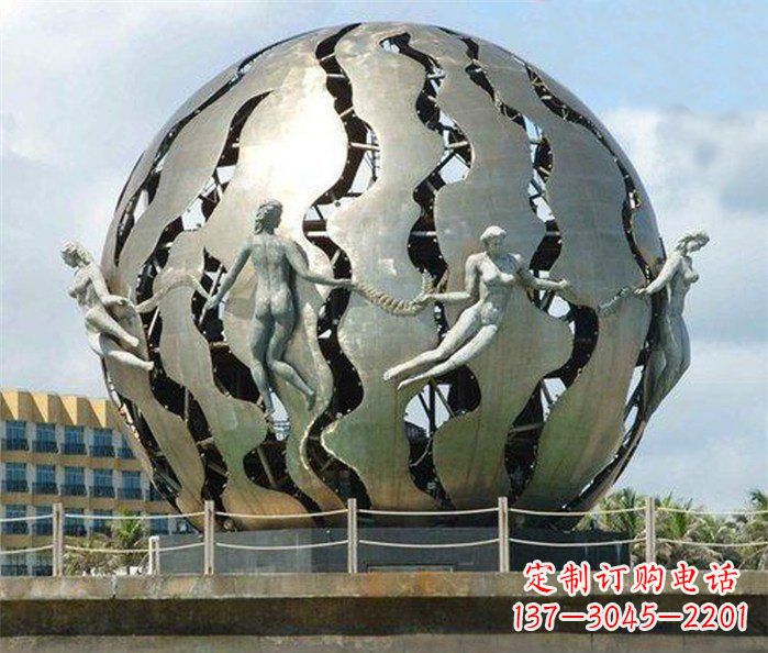 岳阳不锈钢地球雕塑一座精致而又充满着力量的艺术作品