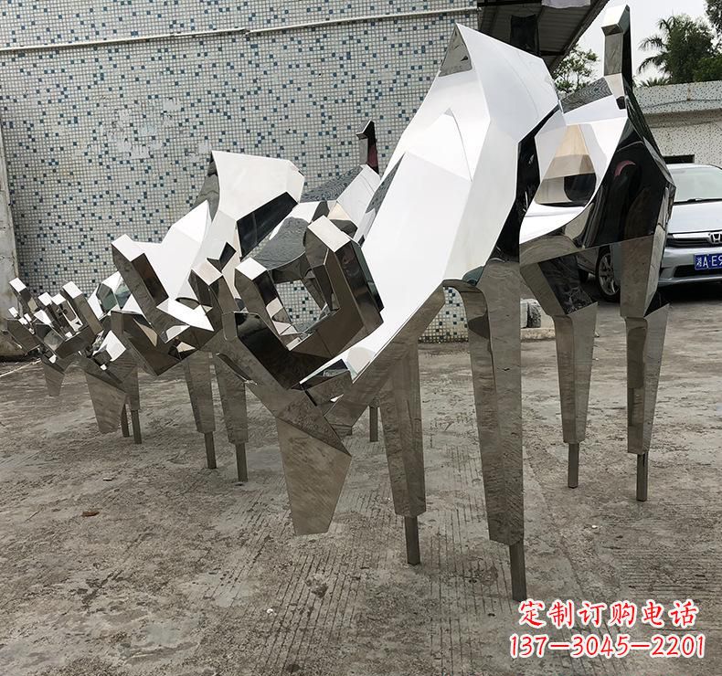 岳阳不锈钢小鹿雕塑把自然美景带入家中