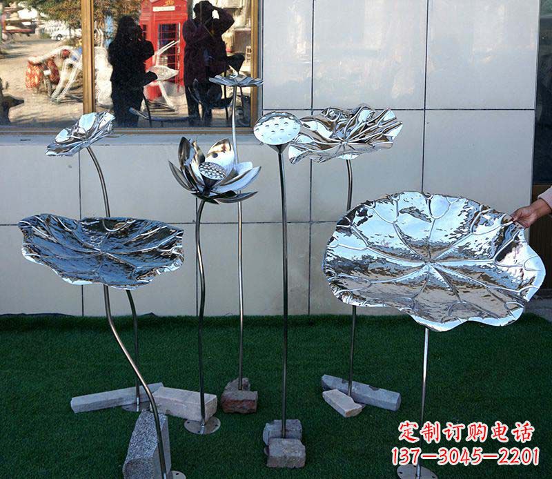 岳阳不锈钢雕刻荷花美化环境
