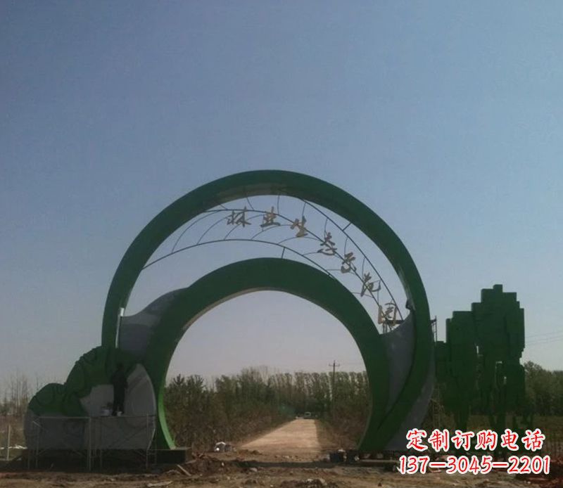 岳阳不锈钢拱门雕塑给家园增添艺术气息