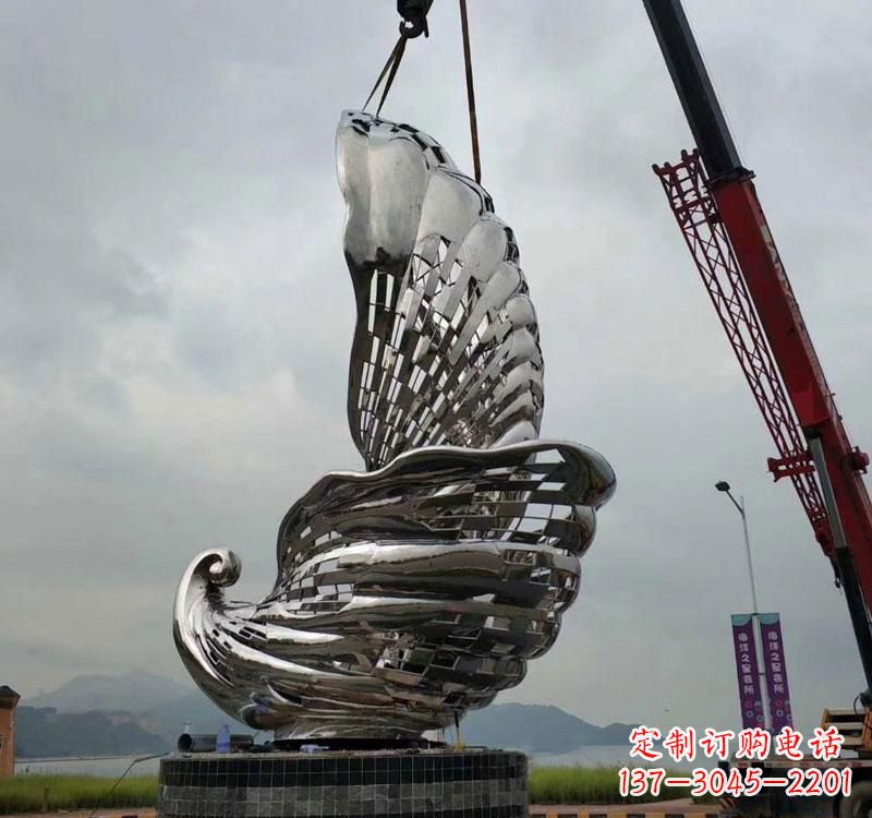 岳阳不锈钢海螺雕塑象征着海洋的美丽