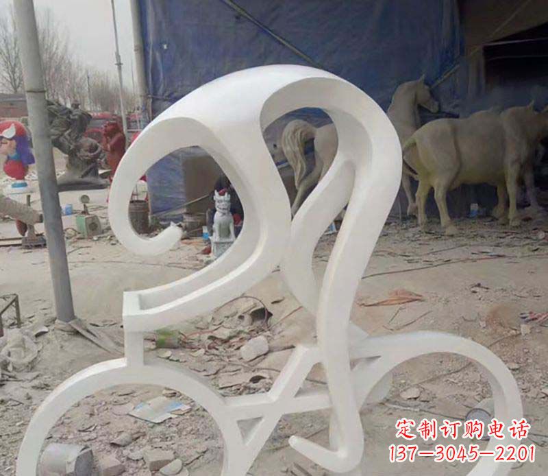 岳阳不锈钢自行车雕塑——景观的点缀