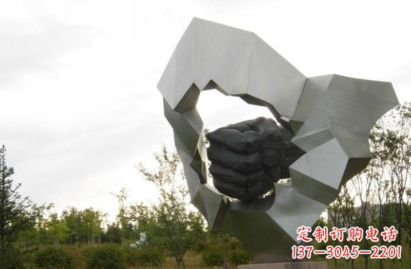 岳阳不锈钢拳头雕塑雕刻象征勇气和力量