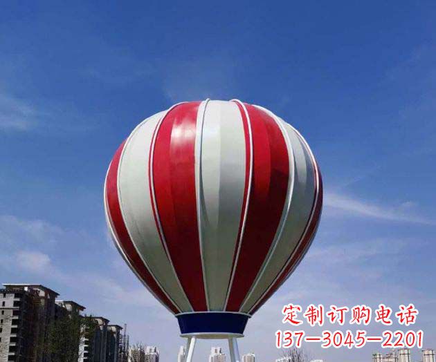 岳阳不锈钢热气球雕塑给景观增添精彩