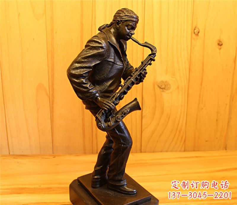 岳阳萨克斯雕塑娱乐场所的精灵
