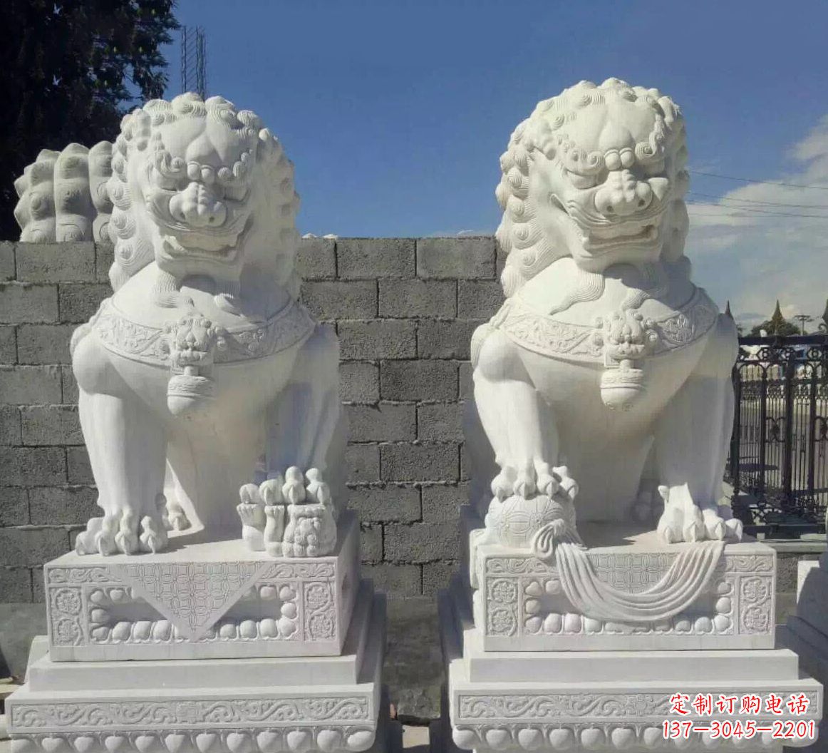 岳阳该雕塑。