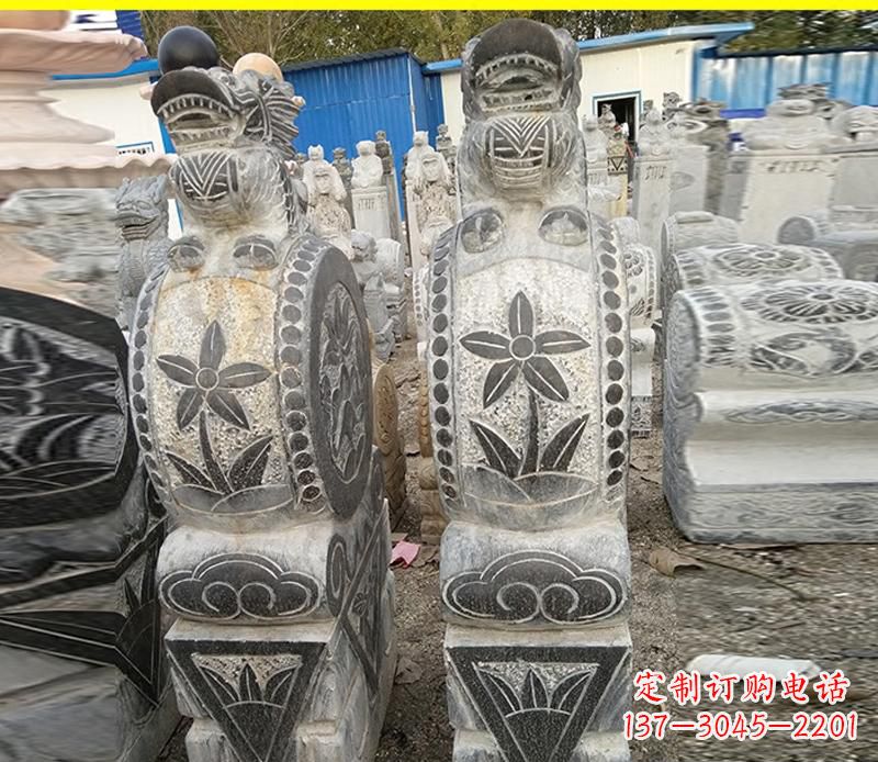 岳阳仿古石门墩雕塑，传承历史文化