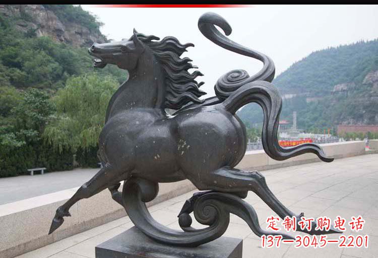 岳阳公园奔马铜雕 (2)