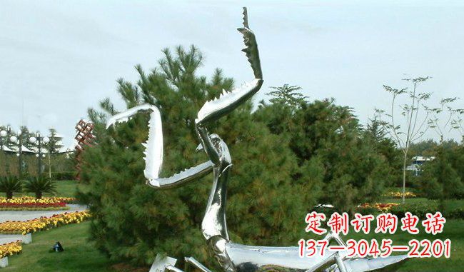 岳阳不锈钢螳螂雕塑