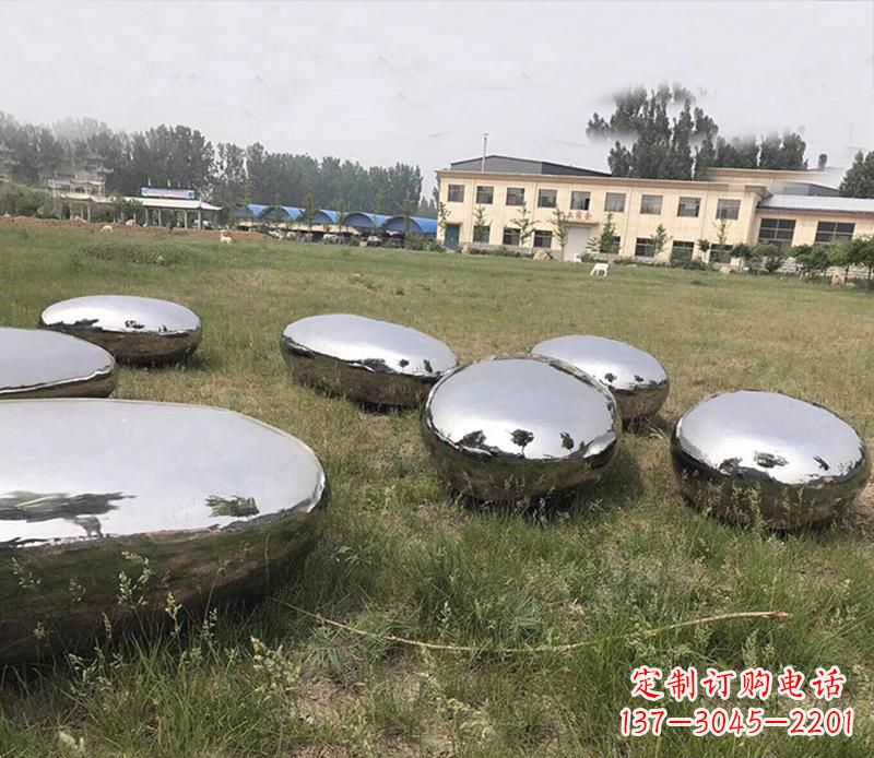 岳阳精美不锈钢水滴景观雕塑
