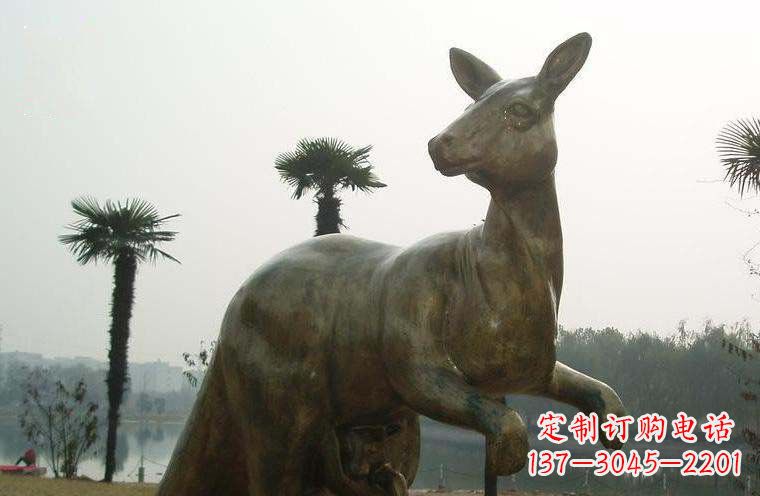 岳阳高贵雅致的袋鼠铜雕