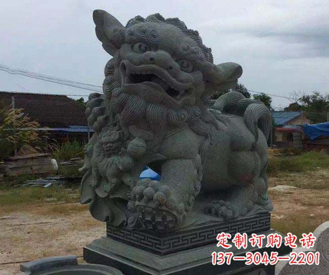 岳阳寺庙景观南方狮子石雕