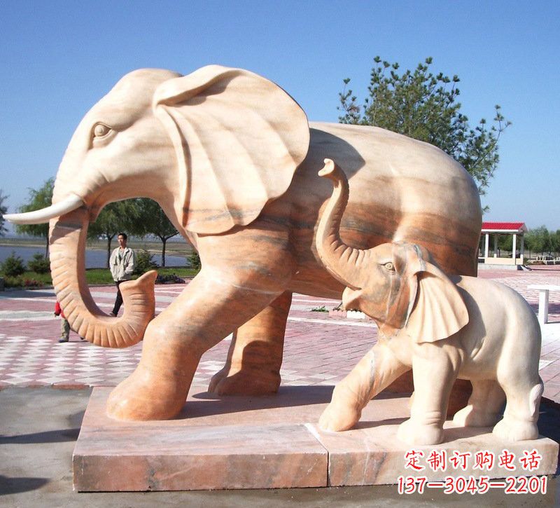岳阳晚霞红大象石雕 (2)