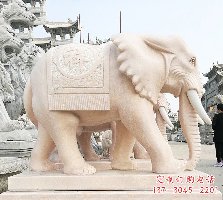 岳阳晚霞红吉祥如意大象石雕