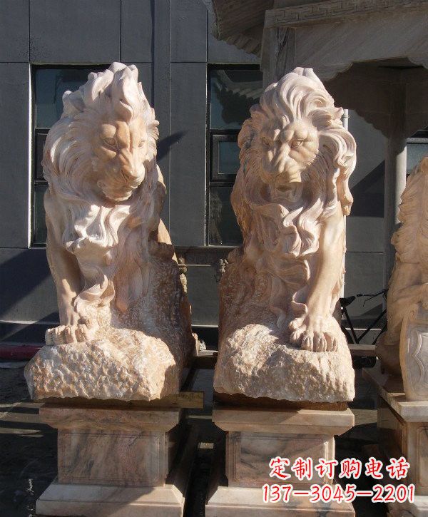 岳阳晚霞红欧式狮子石雕