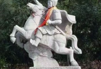 岳阳神帅韩信骑马石雕塑像，领雕塑定制出精美传奇