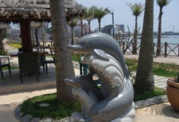 岳阳海豚雕塑，让海洋之声带给你温暖