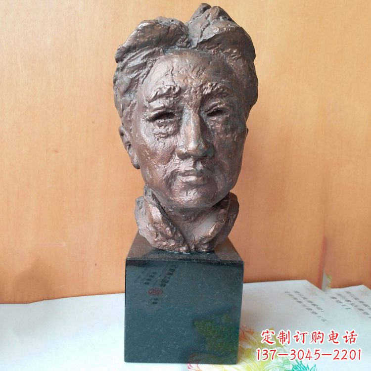 岳阳现代画家徐悲鸿先生头像雕塑