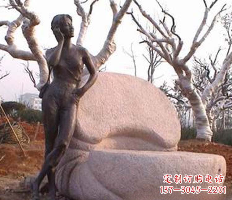 岳阳现代女人打电话铜雕