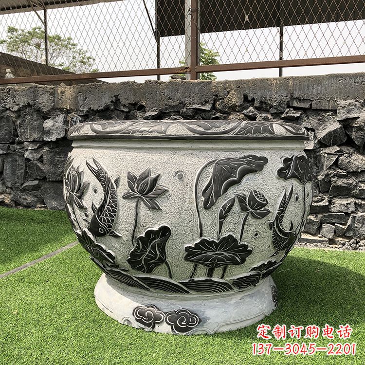 岳阳鱼纹水缸石雕