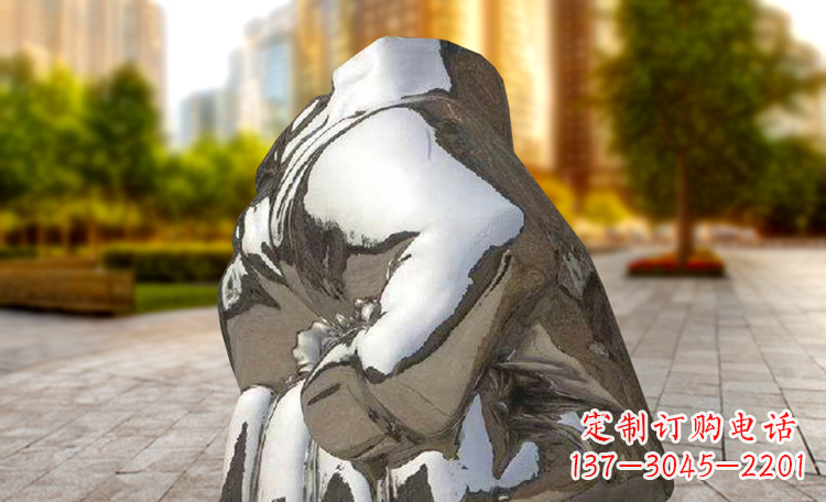 岳阳不锈钢拳头广场景观雕塑
